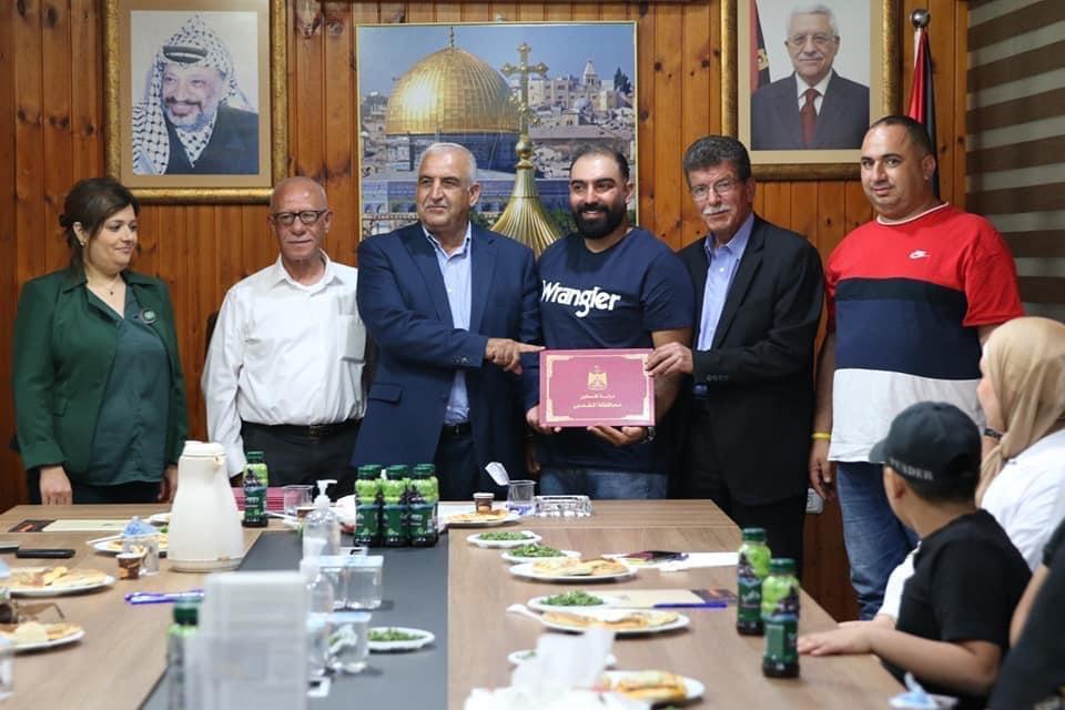 جانب من التكريم